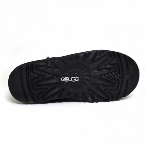 Classic Ultra Mini Leather Black