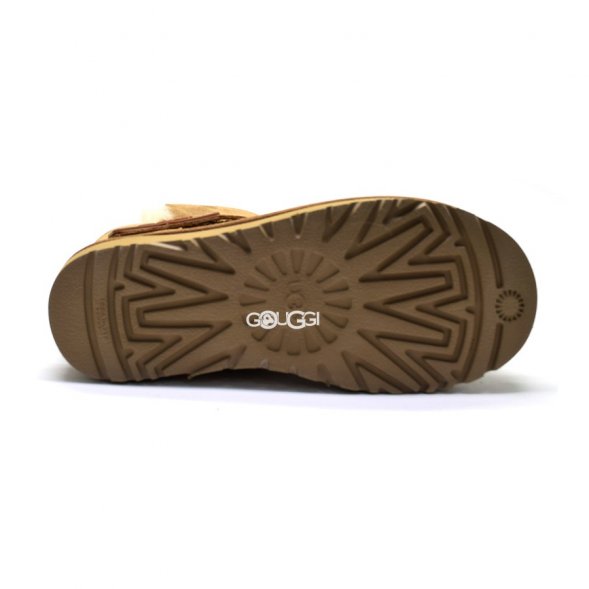 Ugg Mini Bailey Graphic Logo Suede Chestnut