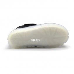 UGG Neumel Clear Chukka Black