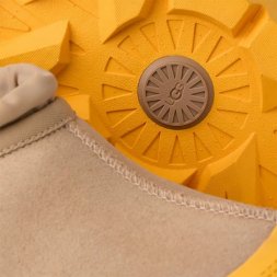 Ugg Tasman Weather Hybrid - Mustard Seed / Summer Wheat