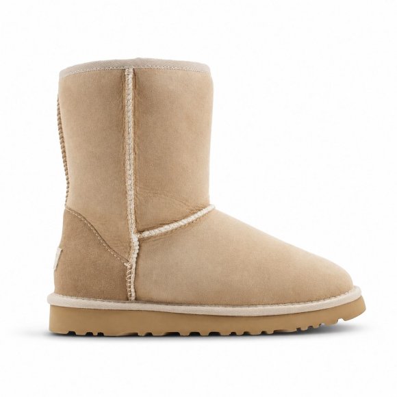 Женские короткие угги с пропиткой Ugg Classic Short II - Sand Женские короткие угги с пропиткой Ugg Classic Short II - Sand